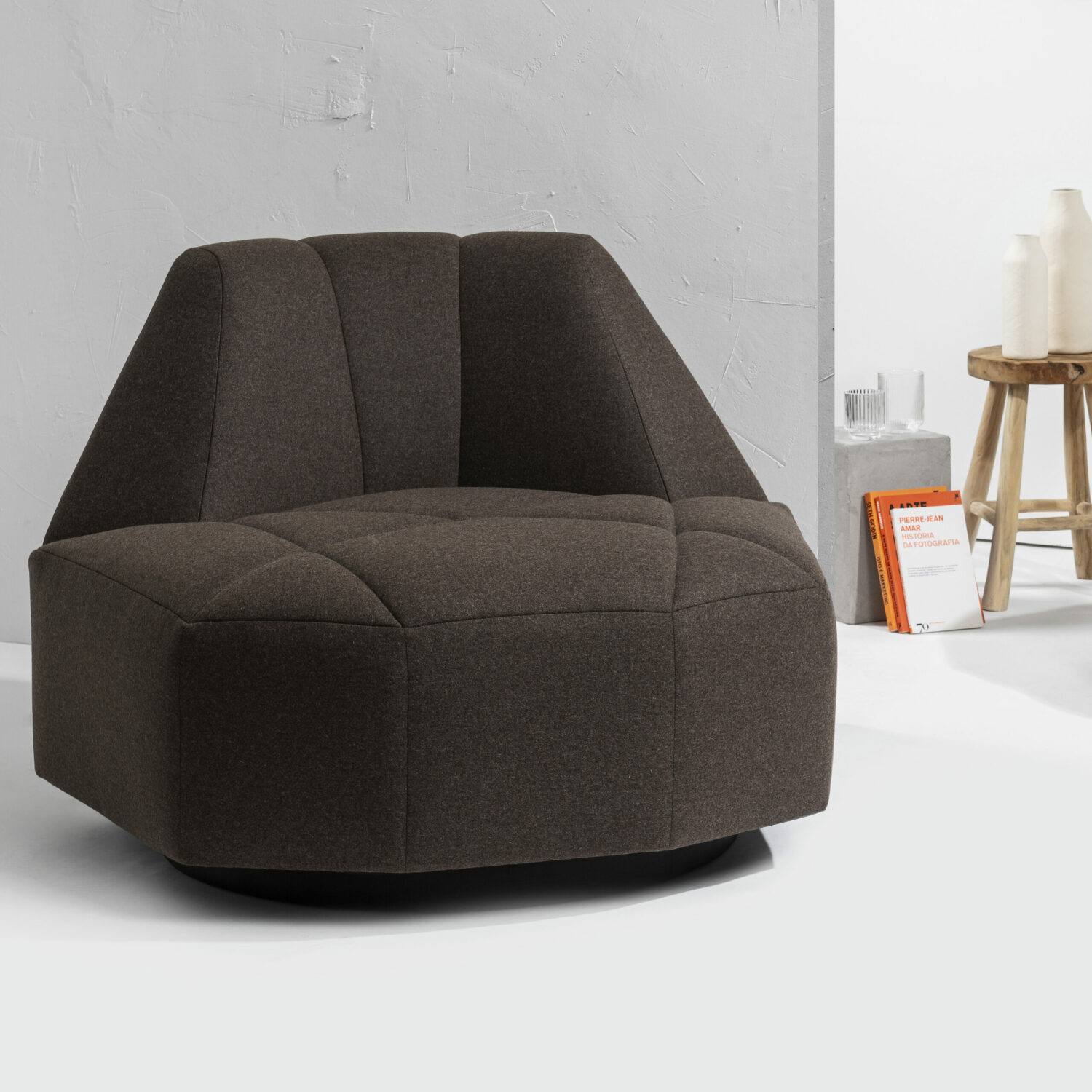 CRYSTAL LOUNGE CHAIR – Image 6